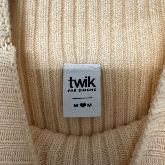 Twik by Simon’s mock neck knit top - Size M - Picture 3 of 3